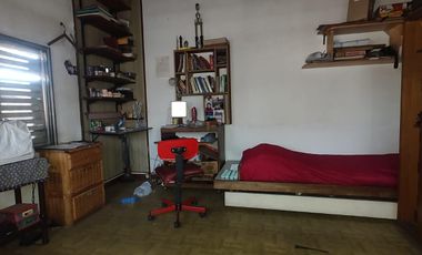 Casa en venta para dos familias de 3 ambiente y 2 ambientes  con cochera - Wilde