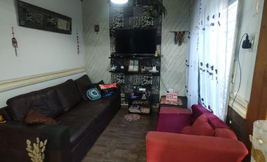 Casa en venta para dos familias de 3 ambiente y 2 ambientes  con cochera - Wilde