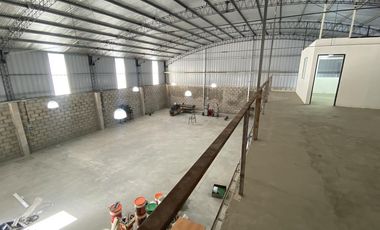 Importante Fracción de 7000 m2 con Piscina