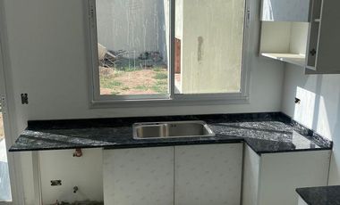 HERMOSO DUPLEX EN VENTA A ESTRENAR -ZONA OLIVOS.