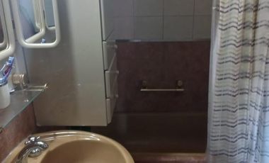 Casa en venta - 4 Dormitorios 3 Baños - Cochera - 1600Mts2 - Luis Guillón, Esteban Echeverría