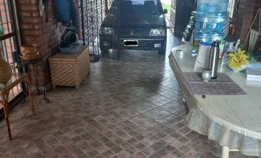 Casa en venta - 4 Dormitorios 3 Baños - Cochera - 1600Mts2 - Luis Guillón, Esteban Echeverría