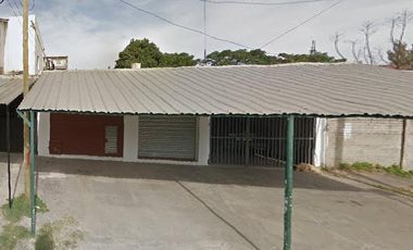 Casa en Florencio VarelaPres. Eduardo Lonardi Nº 65 entre Avenida Gobernador Monteverde y Juan Larrea. ????Florencio Varela. Barrio Villa Aurora.