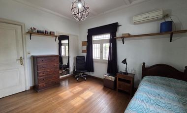 Venta Casa en San Miguel 5 ambientes con amplio Parque y Pileta