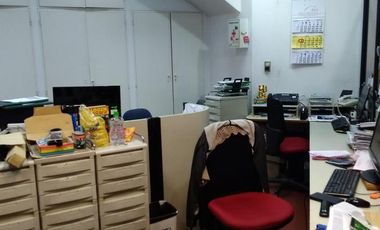 RETASADO Gran local en San Telmo 2000 m2   900 m2 de Terraza. EEUU y Defensa.