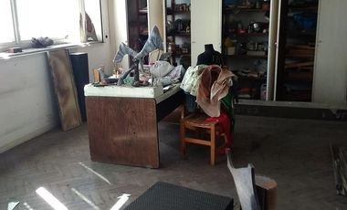 RETASADO Gran local en San Telmo 2000 m2   900 m2 de Terraza. EEUU y Defensa.