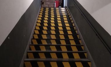 RETASADO Gran local en San Telmo 2000 m2   900 m2 de Terraza. EEUU y Defensa.