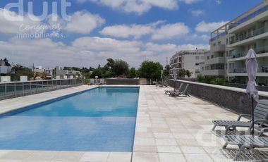 Departamento de 3 dormitorios y 3 baños en Fontanas del Sur!