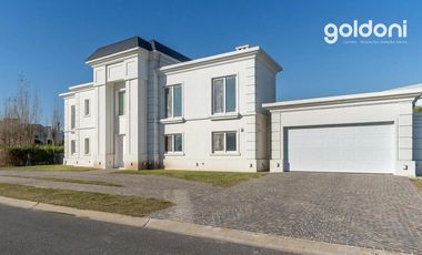 Casa 3 dormitorios con piscina