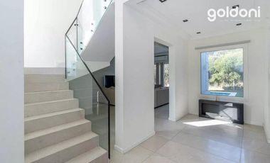 Casa 3 dormitorios con piscina