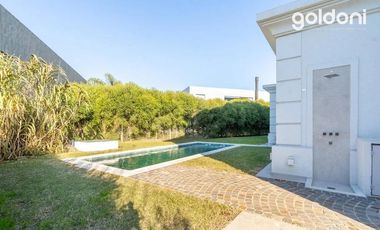 Casa 3 dormitorios con piscina