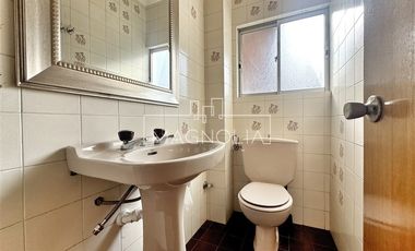 Casa en Arriendo en RECIEN REMODELADA CON HERMOSA VISTA