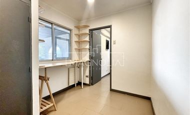 Casa en Arriendo en RECIEN REMODELADA CON HERMOSA VISTA