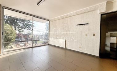 Casa en Arriendo en RECIEN REMODELADA CON HERMOSA VISTA