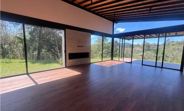 VENTA DE CASA CAMPESTRE PARA ESTRENAR EN PARCELA CERRADA EN EL RETIRO