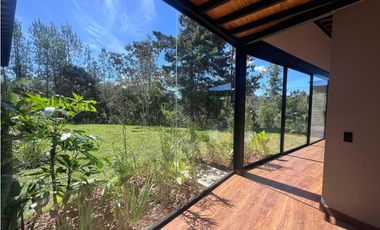 VENTA DE CASA CAMPESTRE PARA ESTRENAR EN PARCELA CERRADA EN EL RETIRO