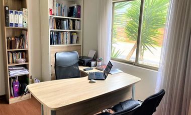 Casa en Arriendo en Avenida Quilin Las Pircas