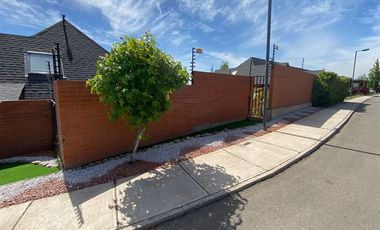 Casa en Arriendo en Avenida Quilin Las Pircas