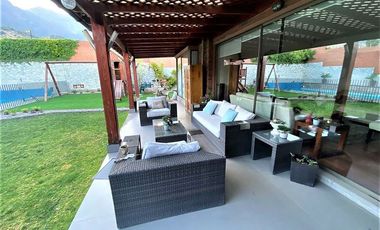 Casa en Arriendo en Avenida Quilin Las Pircas