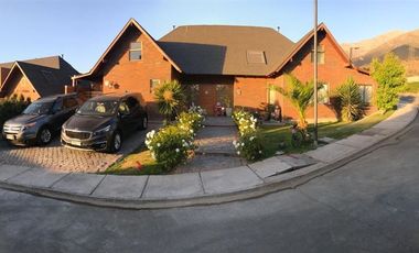 Casa en Arriendo en Avenida Quilin Las Pircas