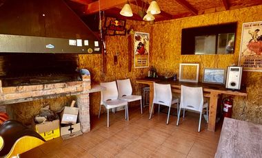 EN VENTA AMPLIA CASA, A PASOS DE UCT CAMPUS NORTE