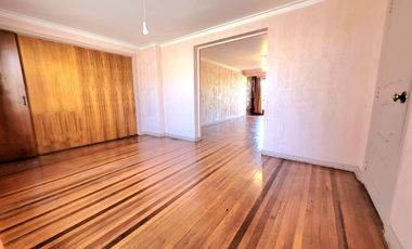 GRAN CASA EN PLENO CENTRO DE TALAGANTE