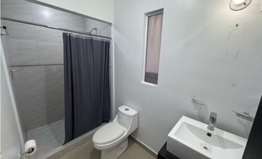 Casa en renta en Cerradas de Cumbres con paneles solares en Monterrey