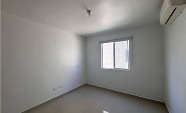 Casa en renta en Cerradas de Cumbres con paneles solares en Monterrey