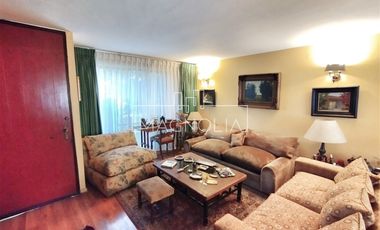 Casa en Venta en El Aromo/ Mar Jónico/ Estadio Croata