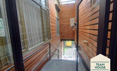 Magnífica Casona, para instituciones u oficinas, Valdivia