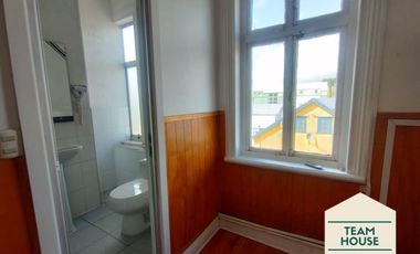 Magnífica Casona, para instituciones u oficinas, Valdivia