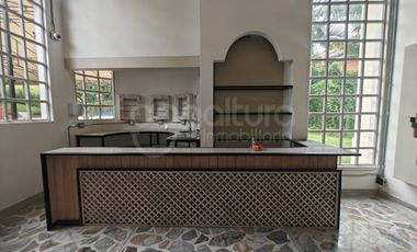 ARRIENDO de CASAS en ENVIGADO