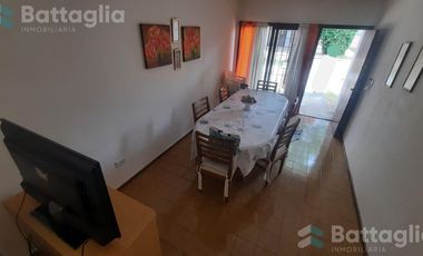 Triplex con cochera y parrilla en San Bernardo