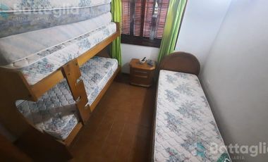 Triplex con cochera y parrilla en San Bernardo