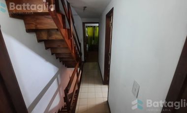 Triplex con cochera y parrilla en San Bernardo