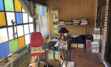 Bar y casa de coleccionista en venta en el bajo de San Isidro acepta depto menor valor en parte