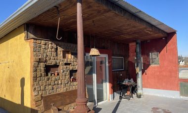 Bar y casa de coleccionista en venta en el bajo de San Isidro acepta depto menor valor en parte