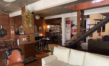 Bar y casa de coleccionista en venta en el bajo de San Isidro acepta depto menor valor en parte