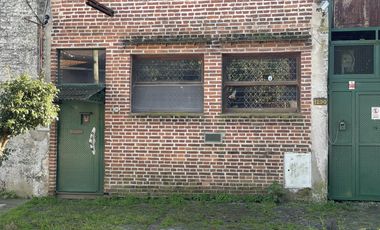 Bar y casa de coleccionista en venta en el bajo de San Isidro acepta depto menor valor en parte