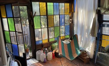 Bar y casa de coleccionista en venta en el bajo de San Isidro acepta depto menor valor en parte