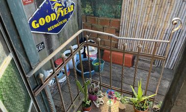 Bar y casa de coleccionista en venta en el bajo de San Isidro acepta depto menor valor en parte