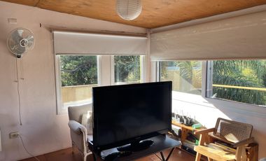 Bar y casa de coleccionista en venta en el bajo de San Isidro acepta depto menor valor en parte