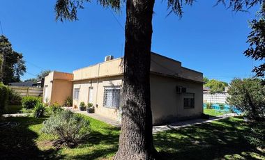 Casa en venta - 2 Dormitorios 1 Baño - Saladillo