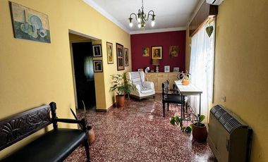 Casa en venta - 2 Dormitorios 1 Baño - Saladillo