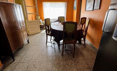 Casa en venta - 2 Dormitorios 1 Baño - Saladillo