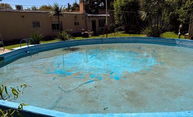 Casa en venta - 2 Dormitorios 1 Baño - Saladillo