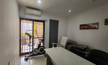 Casa en  calle Candiotti, Acceso a Parana