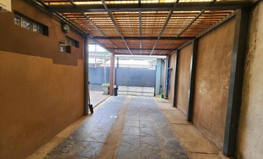 Casa en  calle Candiotti, Acceso a Parana