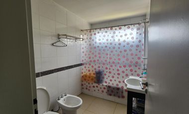 Casa en  calle Candiotti, Acceso a Parana