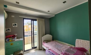 Casa en  calle Candiotti, Acceso a Parana